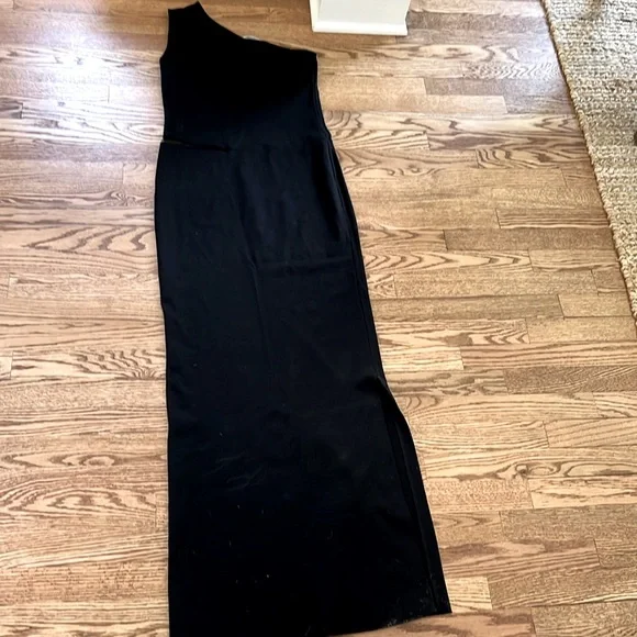 Marcella Martina one shoulder black dress. - Picture 6 of 10